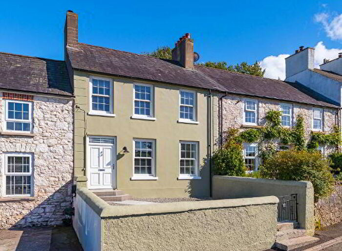 3 Bedroom TownHouse For Sale In Mark Street, Ballymena, BT44