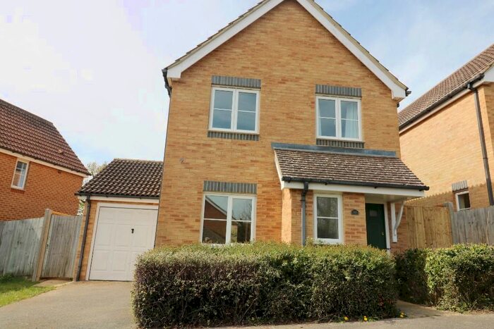 3 Bedroom Detached House To Rent In Lodge Wood Drive, Orchard Heights, Ashford, TN25