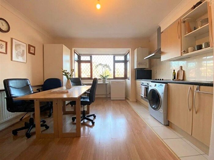 4 Bedroom Terraced House To Rent In Atkinson Road, London, E16