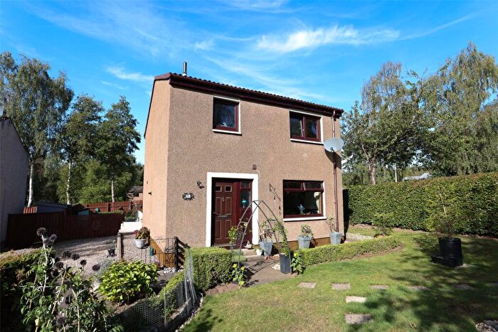 3 Bedroom Detached House For Sale In Fingask Court, Scone, Perth, PH2
