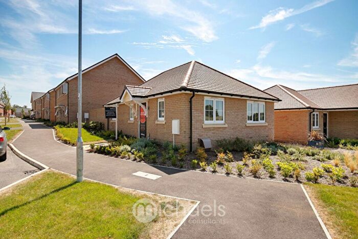 2 Bedroom Detached Bungalow For Sale In Stone Path Drive, Hatfield Peverel, Chelmsford, CM3