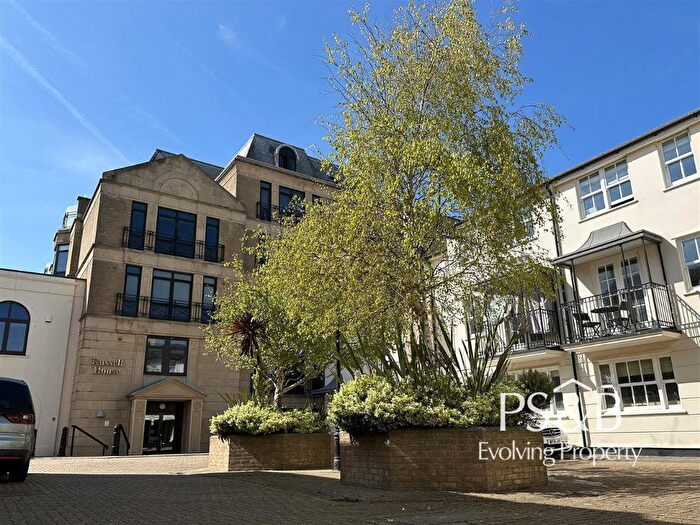 1 Bedroom Flat To Rent In Russell House, Russell Mews, Brighton, BN1