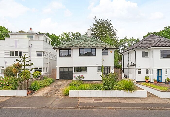 4 Bedroom Detached House To Rent In Bushey Way, Beckenham, BR3
