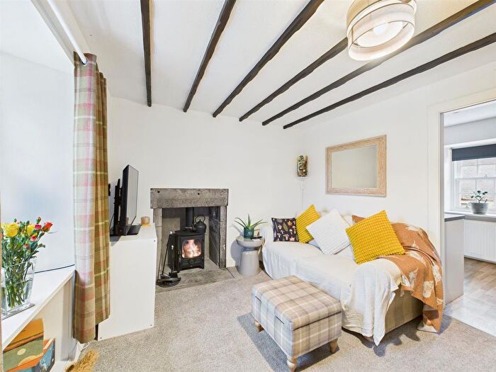 2 Bedroom Flat For Sale In Grey Row, Ruthvenfield, Perth, PH1