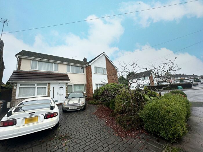 4 Bedroom Semi-Detached House For Sale In Pear Tree Crescent, Shirley, B90