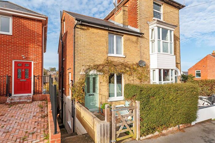4 Bedroom Semi Detached House For Sale In Period Property - Fellows Road, Cowes, PO31