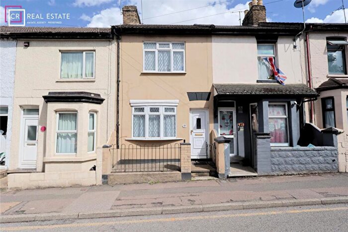 2 Bedroom House To Rent In James Street, Gillingham, ME7