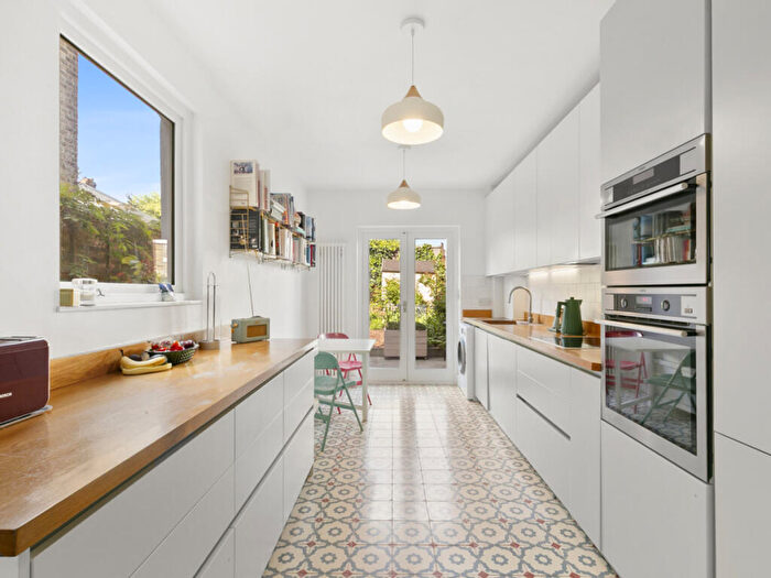 5 Bedroom Terraced House For Sale In Manwood Road, London, SE4