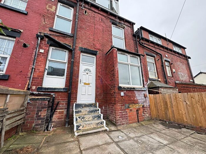 2 Bedroom Terraced House To Rent In Conway View, LS8