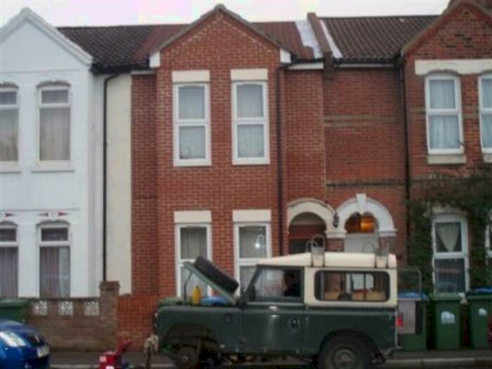 5 Bedroom House To Rent In Livingstone Road, Portswood, Southampton, SO14