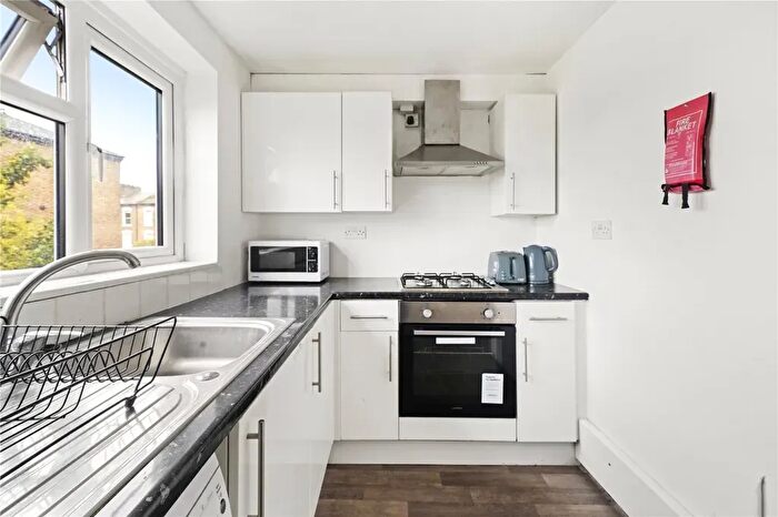 5 Bedroom Flat To Rent In Hazellville Road, London, N19
