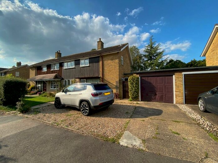 3 Bedroom House To Rent In Highfield Lane, Hemel Hempstead, HP2