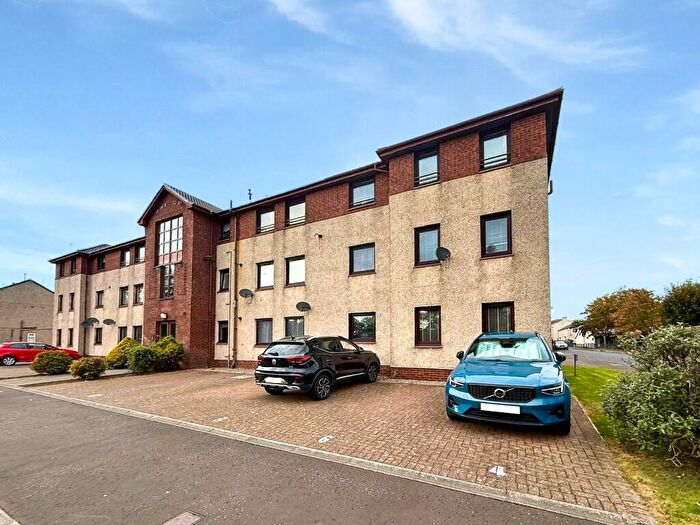 3 Bedroom Flat To Rent In Springvale Court, Saltcoats, KA21