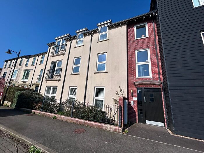 2 Bedroom Flat To Rent In Mampitts Lane, Shaftesbury, SP7