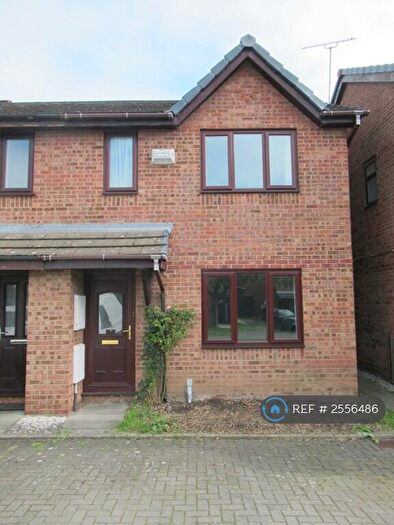 3 Bedroom End Of Terrace House To Rent In Kirkwood, Chester, CH3