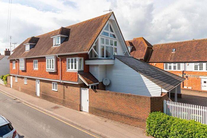 2 Bedroom Apartment To Rent In The Street, Boughton-Under-Blean, ME13