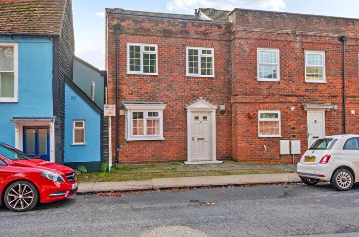 3 Bedroom End Of Terrace House For Sale In The Hundred, Romsey, SO51