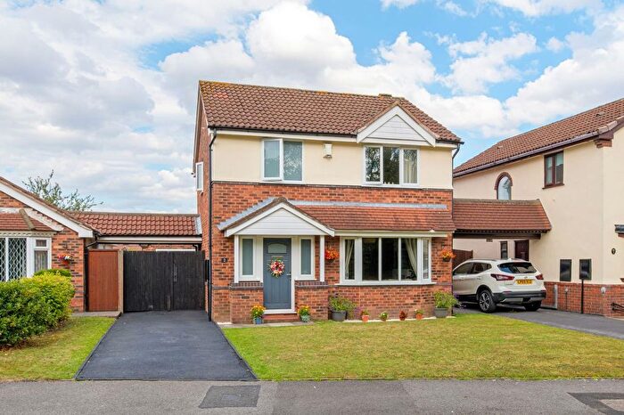 3 Bedroom Detached House For Sale In Barford Close, Westbrook, WA5