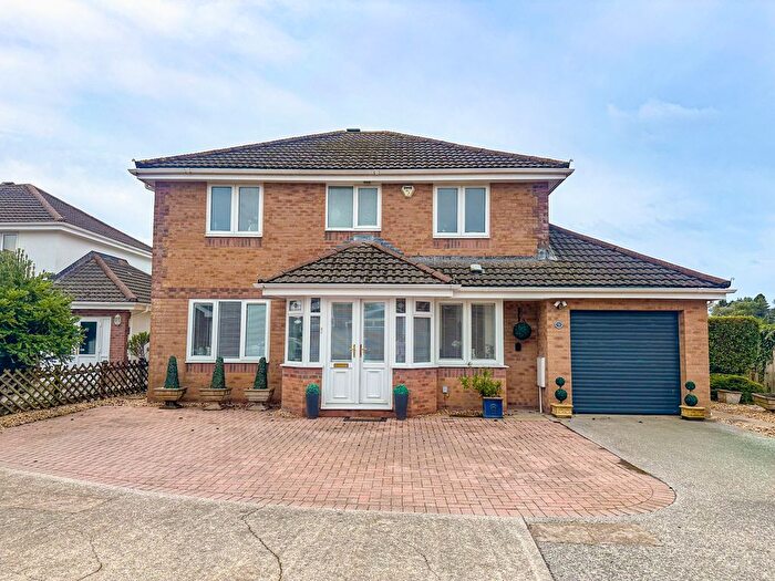4 Bedroom Detached House For Sale In Curlew Close, Llanelli, SA15