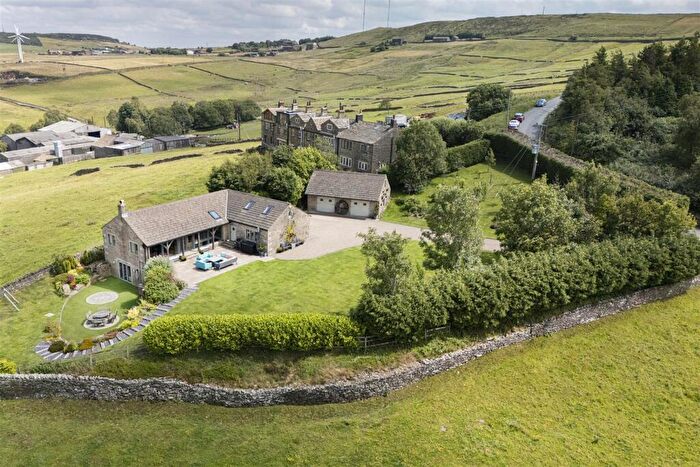 6 Bedroom Detached House For Sale In Scammonden, Huddersfield, HD3