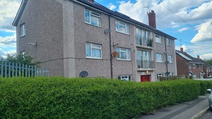 2 Bedroom Flat To Rent In Aberfield Drive, Middleton, Leeds, LS10