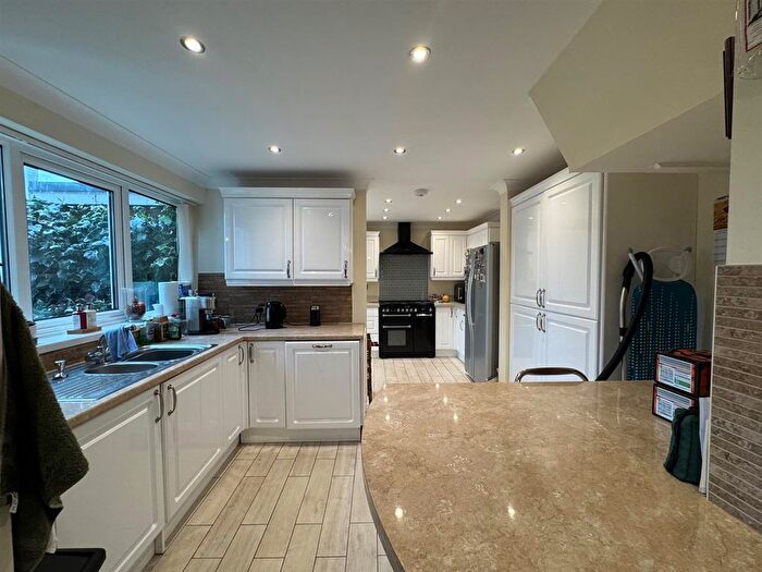 3 Bedroom Terraced House To Rent In Branscombe Close, Torquay, TQ1