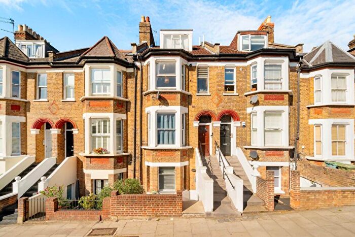 2 Bedroom Flat For Sale In Sumatra Road, West Hampstead, NW6