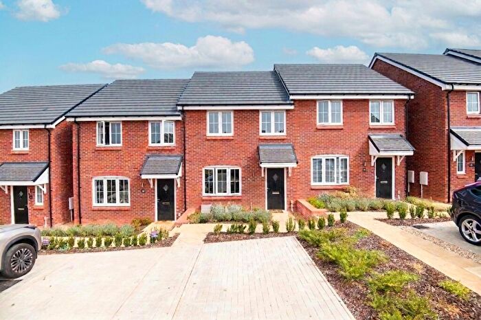 3 Bedroom Terraced House For Sale In Spindleberry Avenue, Wellingborough, NN8