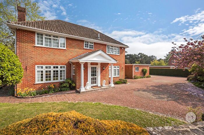 4 Bedroom Detached House For Sale In Wychwood Close, Meyrick Park, Bournemouth, BH2