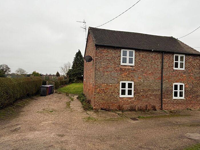 2 Bedroom Terraced House For Sale In Hallams Lane, Timberland, LN4