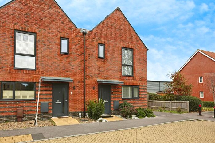 3 Bedroom Semi Detached House For Sale In Courageous Road, Lee-On-The-Solent, PO13