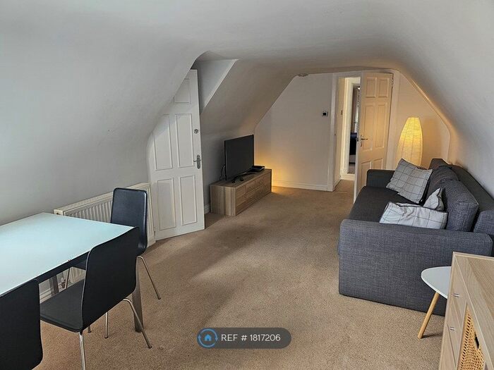 1 Bedroom Flat To Rent In Glasgow, Glasgow, G13