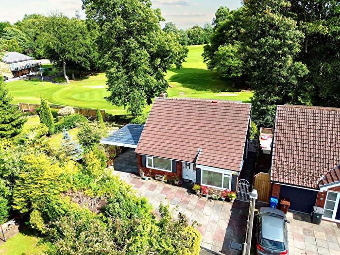 3 Bedroom Detached Bungalow For Sale In Rowany Close, Prestwich, M25