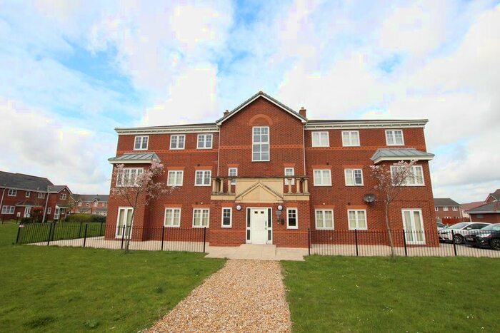 2 Bedroom Flat To Rent In Regency Square, Warrington WA5
