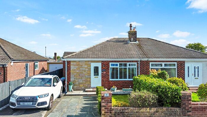 3 Bedroom Semi-Detached Bungalow For Sale In White Lodge Drive, Ashton-In-Makerfield, WN4