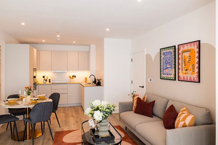 1 Bedroom Flat For Sale In Station Road, Croydon, CR0