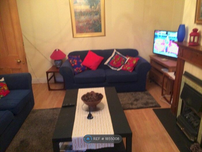 2 Bedroom Flat To Rent In Doncaster Road, Newcastle, NE2