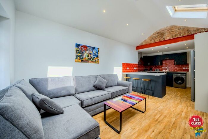 5 Bedroom Terraced House To Rent In Humber Avenue, Coventry, West Midlands, CV1