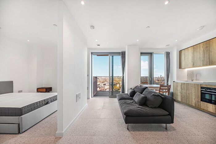Studio To Rent In Jacquard Point, Tapestry Way, E1