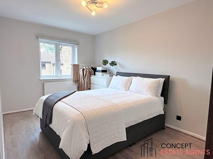 2 Bedroom Flat To Rent In Gresham Way, Wimbledon Park, SW19