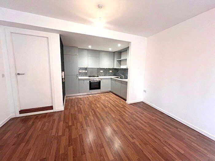 2 Bedroom Flat To Rent In Cheapside, Liverpool, Merseyside, L2