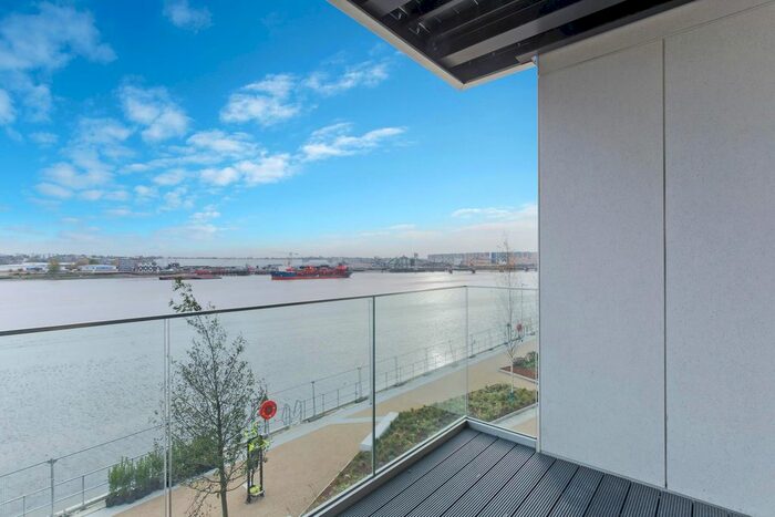 2 Bedroom Flat To Rent In Liner House, Royal Wharf, E16