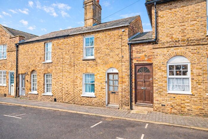 2 Bedroom Terraced House For Sale In Temperance Street, St. Albans, Hertfordshire, AL3