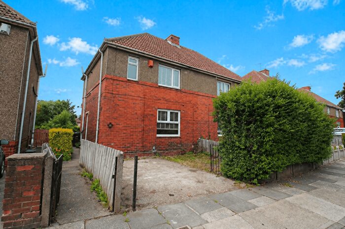 3 Bedroom Semi-Detached House To Rent In Pendower Way, Newcastle Upon Tyne, NE15