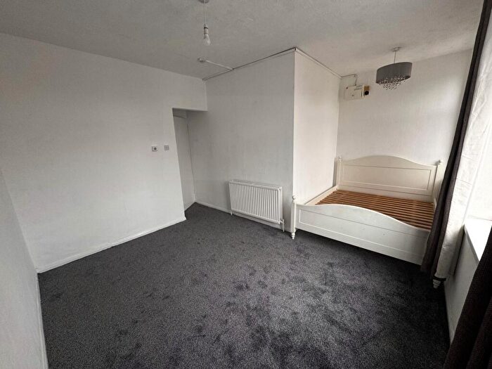 Studio To Rent In Knighton Fields Road East, Clarendon Park, LE2