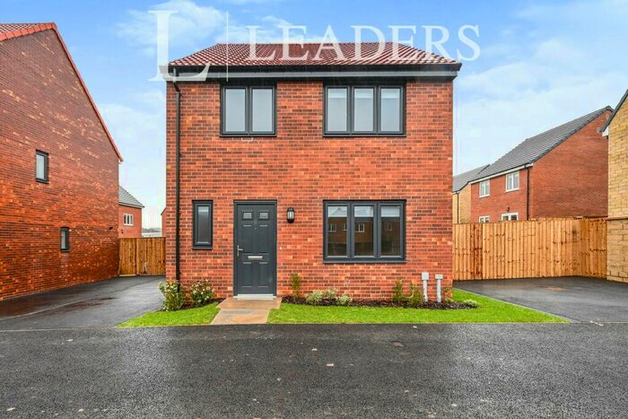 4 Bedroom Detached House To Rent In Moonbeam Street, Clay Cross, S45