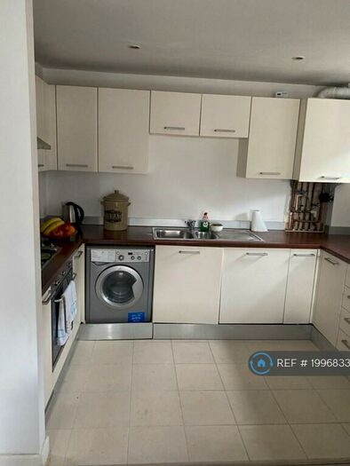 1 Bedroom Flat To Rent In Rill Court, Barking, IG11