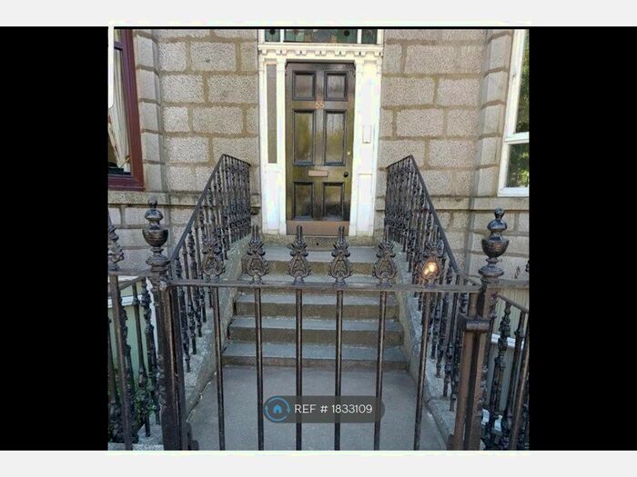 2 Bedroom Flat To Rent In Fonthill Road, Aberdeen, AB11