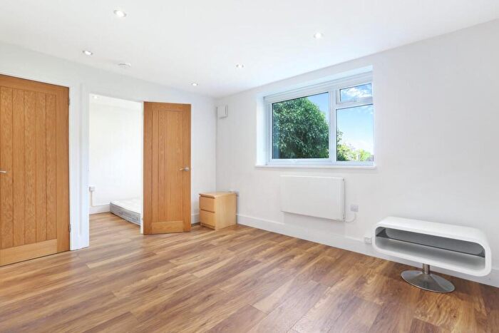 1 Bedroom Flat For Sale In Canonbie Road, London, SE23