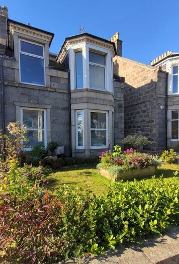 2 Bedroom Flat To Rent In Clifton Road, Aberdeen, AB24